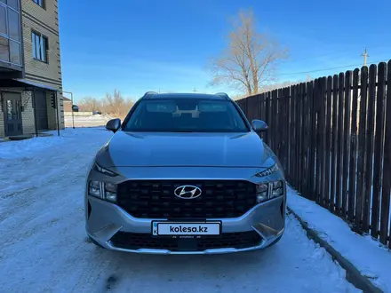 Hyundai Santa Fe 2021 года за 16 100 000 тг. в Уральск