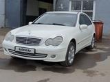 Mercedes-Benz C 200 2005 годаүшін4 500 000 тг. в Павлодар – фото 2