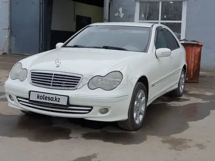 Mercedes-Benz C 200 2005 года за 4 500 000 тг. в Павлодар – фото 2