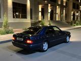 Mercedes-Benz E 240 1998 годаүшін4 700 000 тг. в Караганда – фото 4