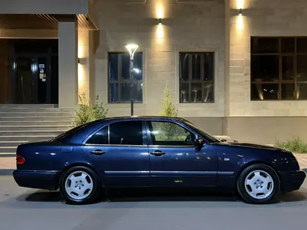 Mercedes-Benz E 240 1998 года за 4 700 000 тг. в Караганда – фото 7