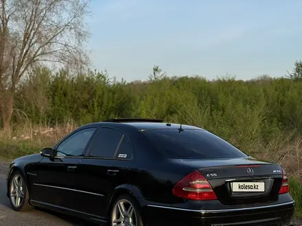 Mercedes-Benz E 55 AMG 2006 года за 14 000 000 тг. в Алматы – фото 26