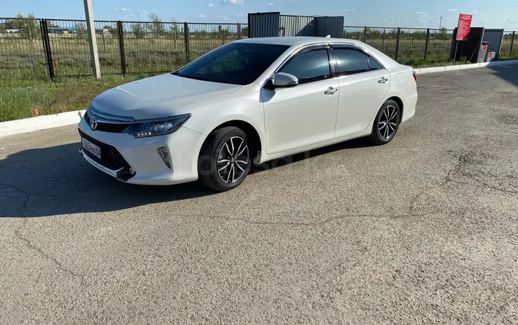 Toyota Camry 2018 годаүшін13 500 000 тг. в Актобе