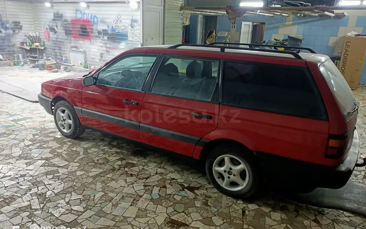 Volkswagen Passat 1991 годаfor1 400 000 тг. в Темиртау