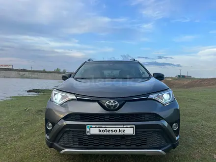 Toyota RAV4 2018 года за 12 000 000 тг. в Уральск – фото 8
