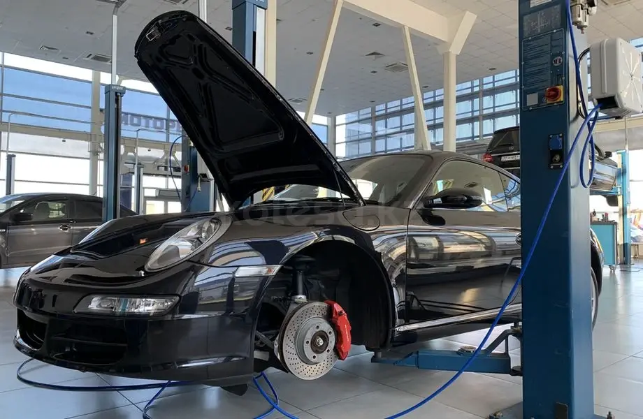 Porsche service Dubai – Best Option for Dealer-Level Quality Service 2 Picture background