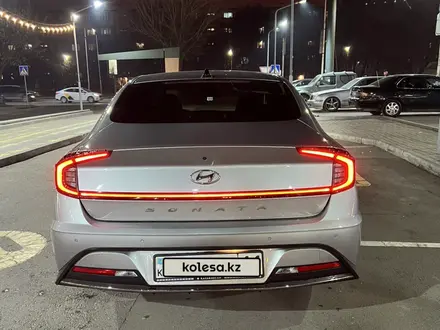 Hyundai Sonata 2021 года за 11 100 000 тг. в Алматы – фото 11