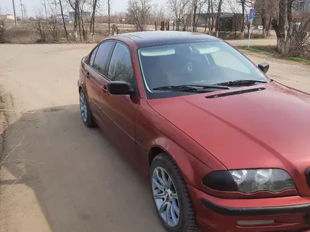 BMW 318 1998 года за 2 800 000 тг. в Уральск – фото 2