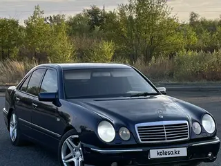 Mercedes-Benz E 320