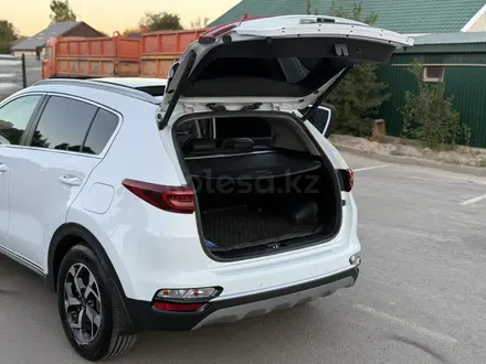 Kia Sportage 2021 года за 10 000 000 тг. в Актобе – фото 25