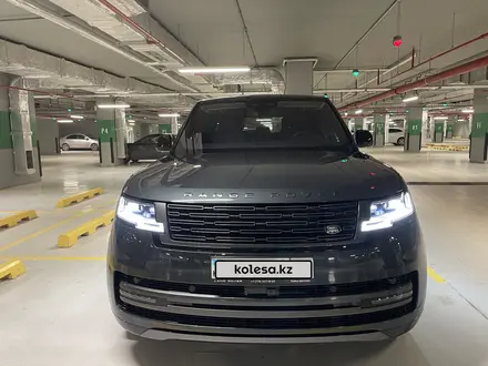 Land Rover Range Rover 2023 годаүшін95 000 000 тг. в Астана – фото 2