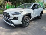 Toyota RAV4 2024 года за 16 400 000 тг. в Алматы