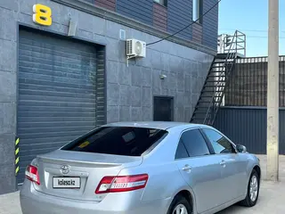 Toyota Camry, 2011