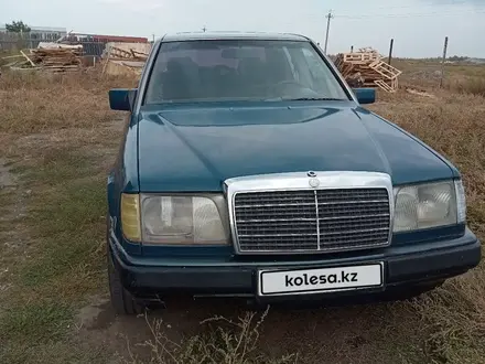 Mercedes-Benz E 260 1990 года за 1 250 000 тг. в Костанай – фото 3