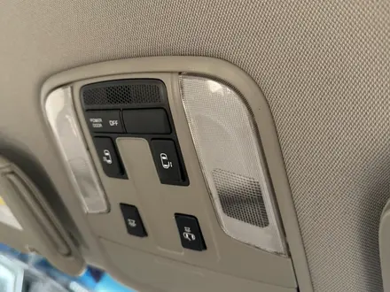 Kia Carnival 2015 года за 10 000 000 тг. в Шымкент – фото 22