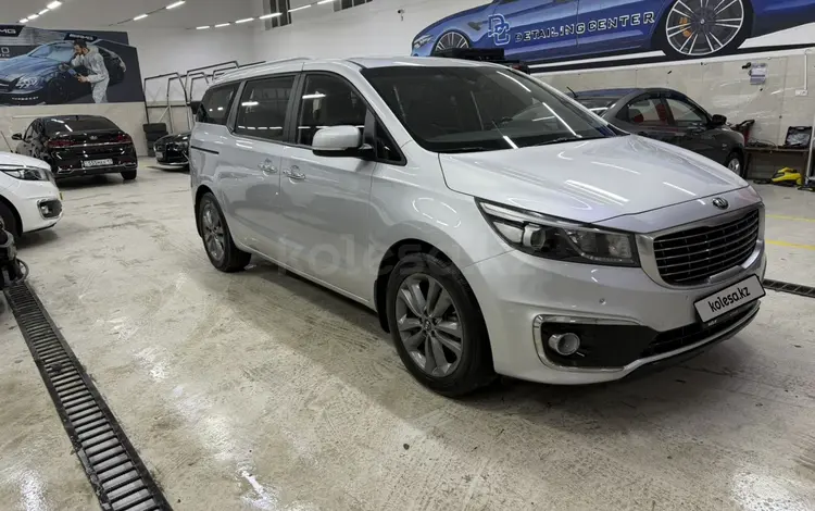 Kia Carnival 2015 года за 10 000 000 тг. в Шымкент