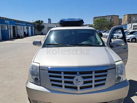 Cadillac Escalade 2007 годаүшін9 500 000 тг. в Актау