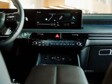 Kia K8 Premium 2025 года за 27 990 000 тг. в Алматы – фото 25