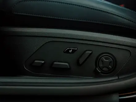 Kia K8 Premium 2025 года за 27 990 000 тг. в Алматы – фото 52