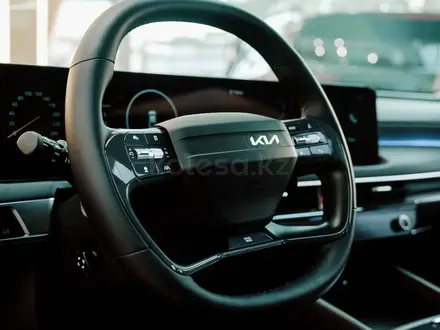 Kia K8 Premium 2025 года за 27 990 000 тг. в Алматы – фото 19