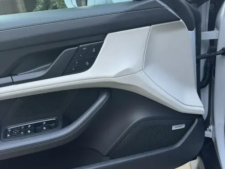 Porsche Taycan 2022 года за 52 000 000 тг. в Алматы – фото 11