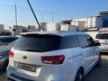 Kia Carnival 2016 годаfor11 950 000 тг. в Алматы – фото 2