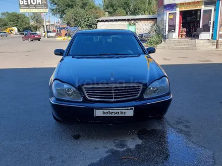 Mercedes-Benz S 320 2001 года за 4 500 000 тг. в Алматы – фото 2