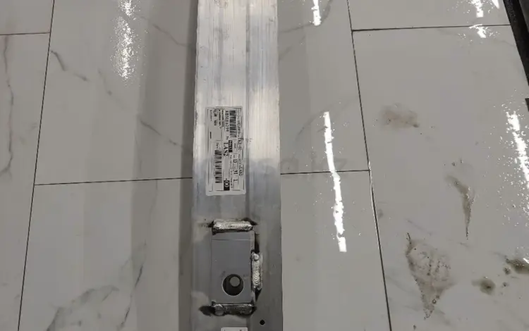 Усилитель переднего бампера за 75 000 тг. в Астана