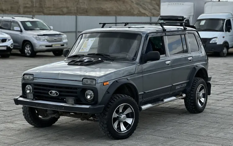ВАЗ (Lada) Lada 2131 (5-ти дверный) 2011 годаүшін2 700 000 тг. в Атырау