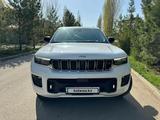 Jeep Grand Cherokee 2022 годаүшін44 500 000 тг. в Алматы – фото 3