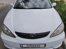 Toyota Camry, 2005