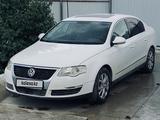 Volkswagen Passat 2006 года за 2 600 000 тг. в Атырау