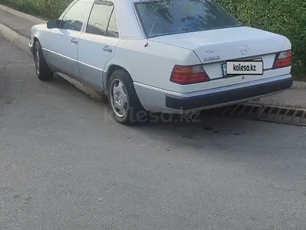Mercedes-Benz E 320 1988 года за 1 400 000 тг. в Шымкент – фото 8