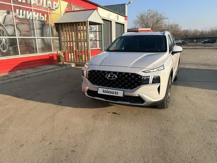 Hyundai Santa Fe 2021 года за 17 500 000 тг. в Жезказган – фото 6