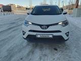 Toyota RAV4 2016 года за 11 100 000 тг. в Актобе – фото 5