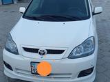 Toyota Ipsum 2005 годаfor5 700 000 тг. в Атырау