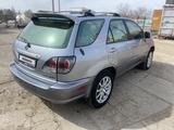 Lexus RX 300 2003 года за 4 500 000 тг. в Уральск – фото 2