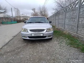 Hyundai Accent, 2004