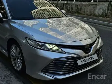 Toyota Camry 2017 года за 9 000 000 тг. в Астана – фото 3