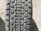 Шины Dunlop 265/65R17 зимние за 220 000 тг. в Алматы – фото 2