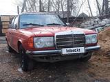 Mercedes-Benz E 200 1984 года за 1 000 000 тг. в Караганда