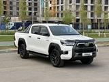 Toyota Hilux 2019 года за 17 500 000 тг. в Астана