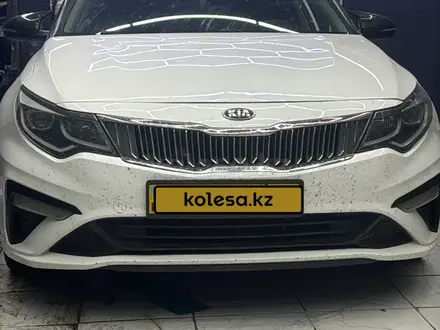 Kia Optima 2018 года за 8 199 999 тг. в Алматы – фото 2