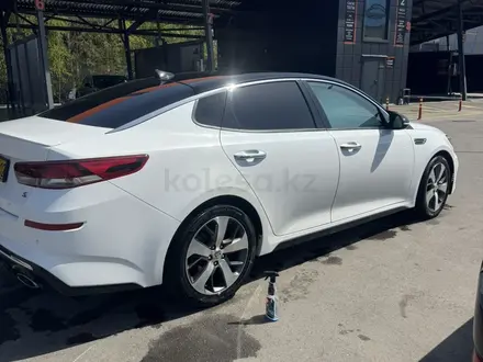 Kia Optima 2018 года за 8 199 999 тг. в Алматы – фото 7