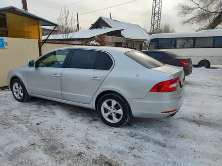 Skoda Superb 2012 года за 5 000 000 тг. в Усть-Каменогорск – фото 2