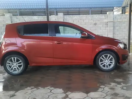 Chevrolet Aveo 2013 года за 3 200 000 тг. в Тараз – фото 4