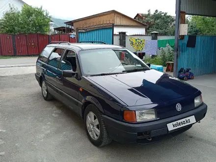 Volkswagen Passat 1990 года за 1 250 000 тг. в Алматы – фото 2