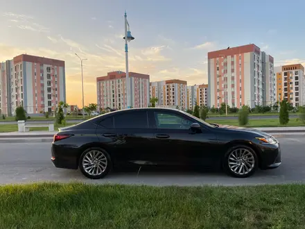 Lexus ES 350 2020 года за 24 000 000 тг. в Алматы – фото 4