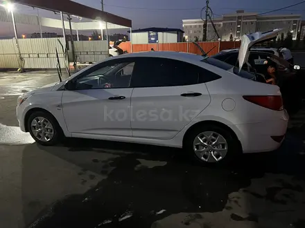 Hyundai Accent 2015 года за 5 850 000 тг. в Костанай – фото 3