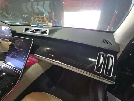 Mercedes-Benz S 500 4MATIC 2022 года за 37 000 000 тг. в Алматы – фото 13